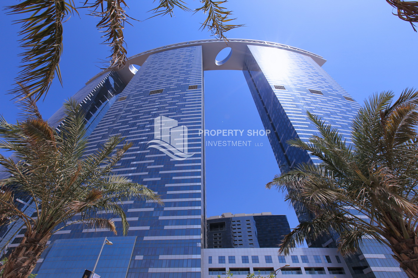 Signature development in Al Reem Island | Fully Furnished | 5br penthouse with excellent sea view | FOR SALE!